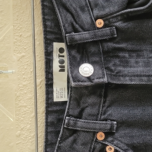 TOPSHOP MOTO MOM JEANS - Picture 2 of 6